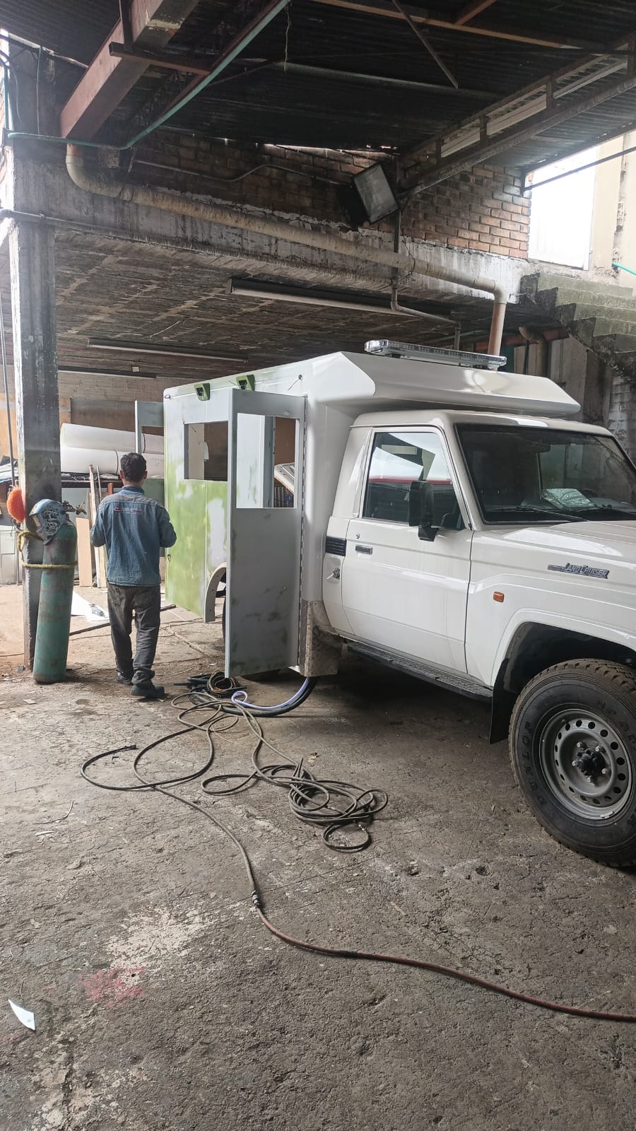 Unidad Móvil Especializada - Proceso Toyota Land Cruiser